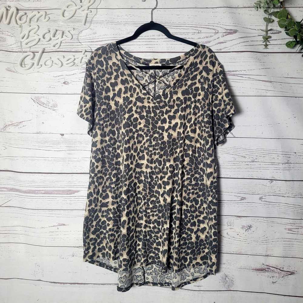 Sweet Lovely by Jen Black Tan Leopard Print Criss Cross Neck Top Womans Size 2XL